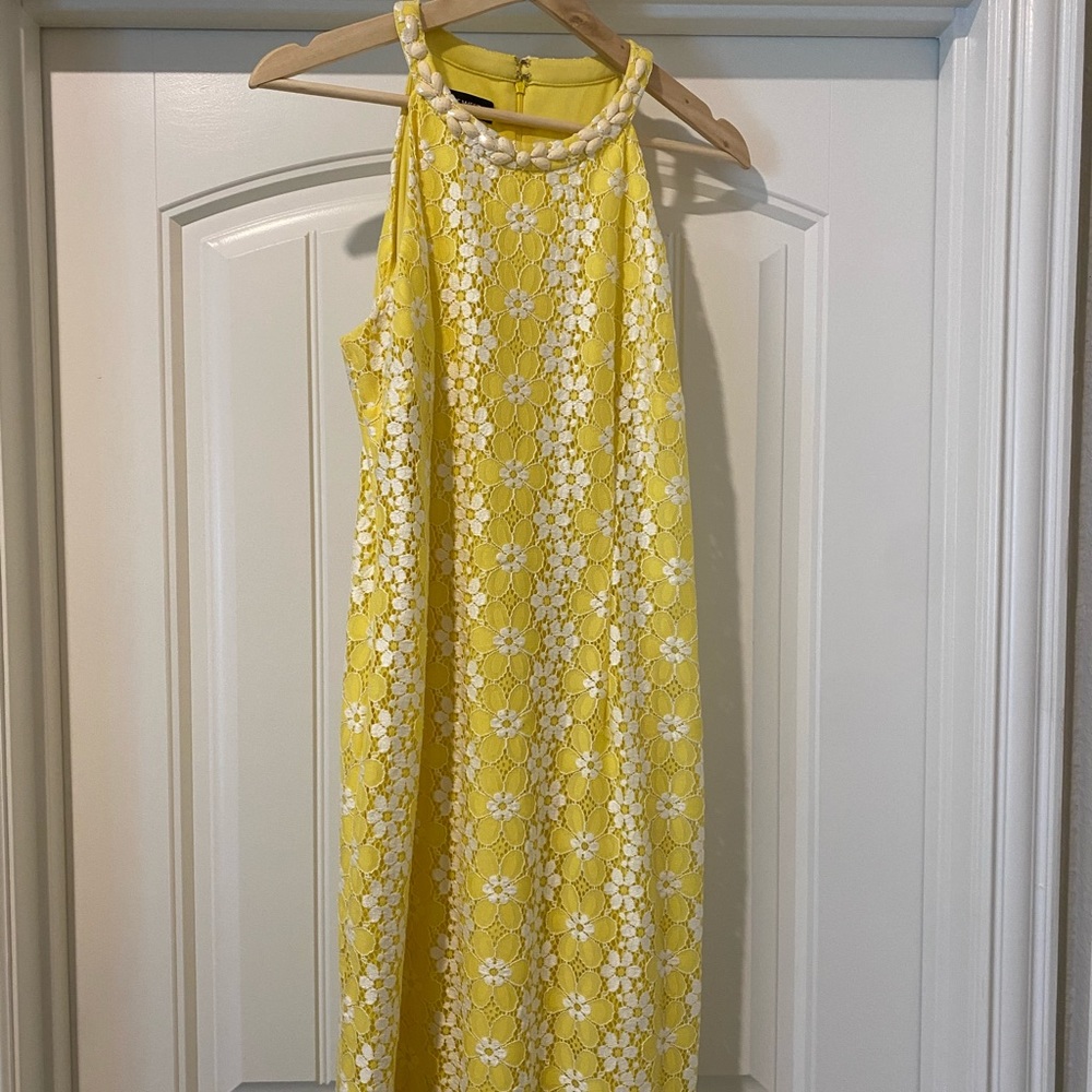 Nine West size 12 Yellow and White floral dress